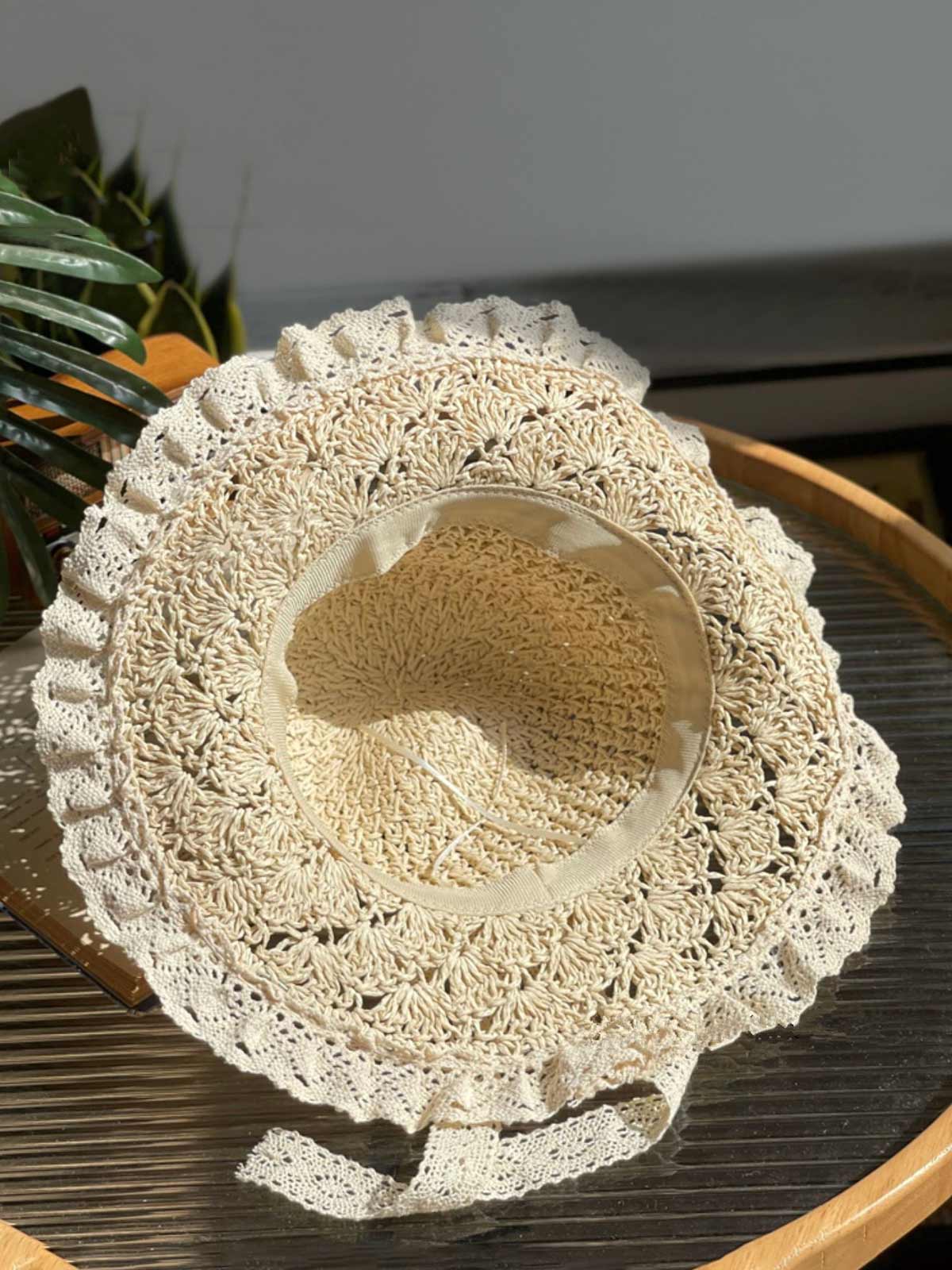 Chapeau de soleil rose pâle avec nœud en dentelle fait main