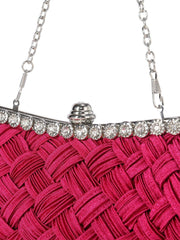 Abendtasche aus Satingewebe mit Diamanten