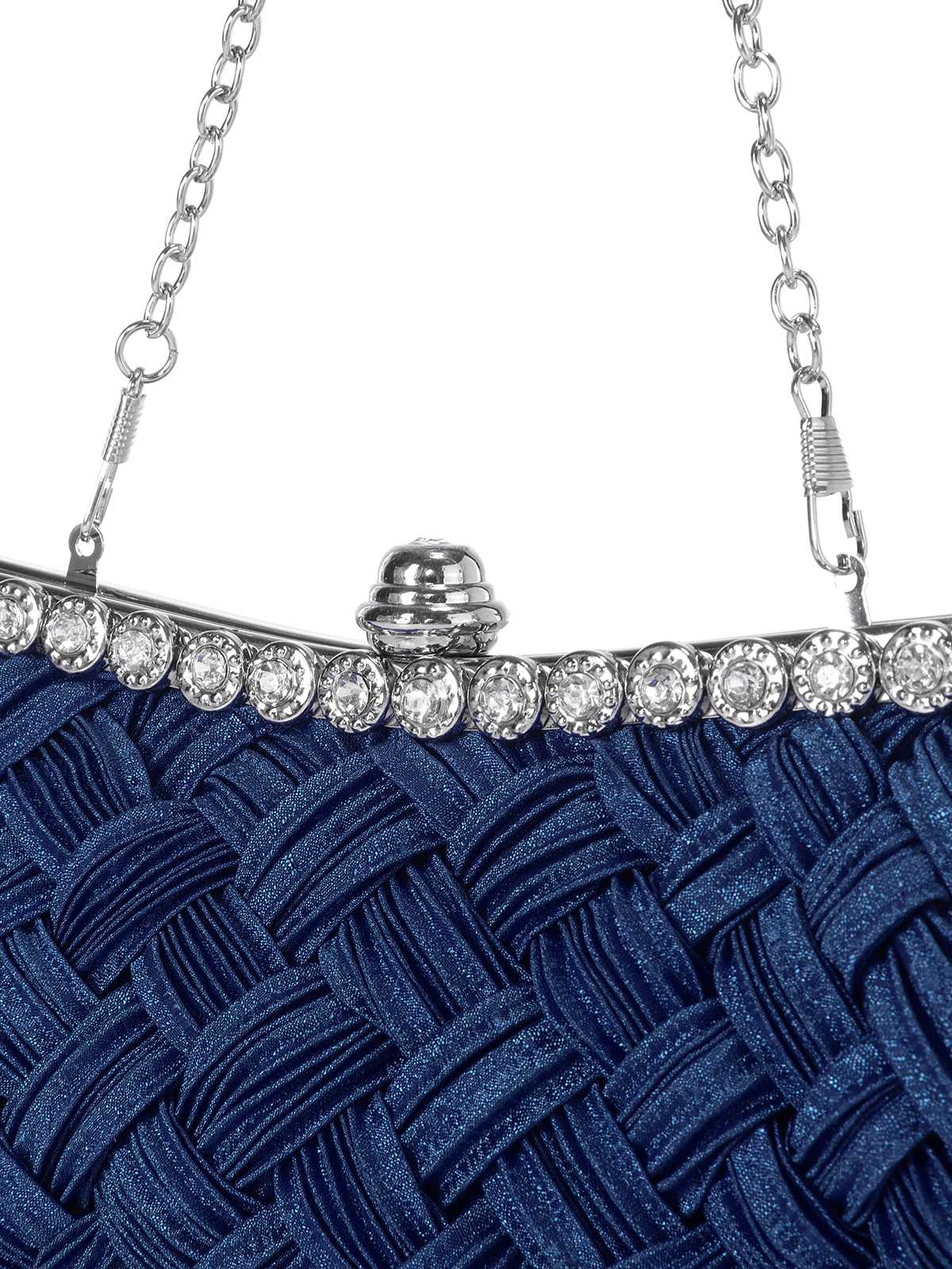 Abendtasche aus Satingewebe mit Diamanten