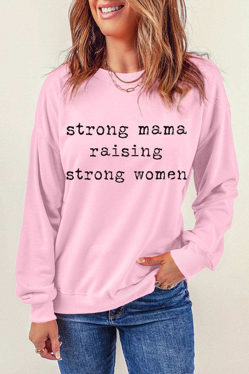 Sweatshirt mit Aufschrift „Strong Mama Raising Strong“