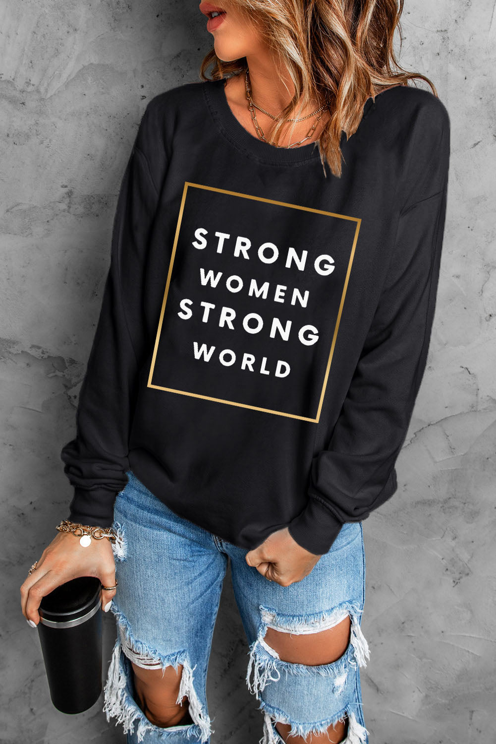 STRONG STRONG WORLD Sweatshirt mit überschnittener Schulter und Grafik