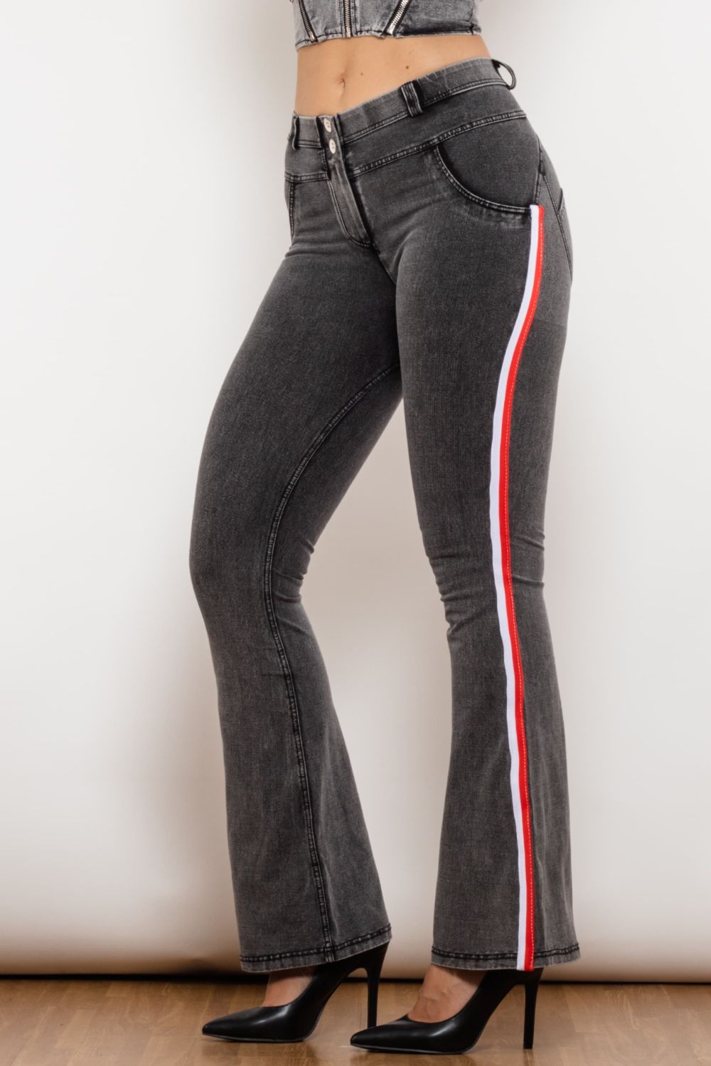 Bootcut-Jeans mit Seitenstreifen