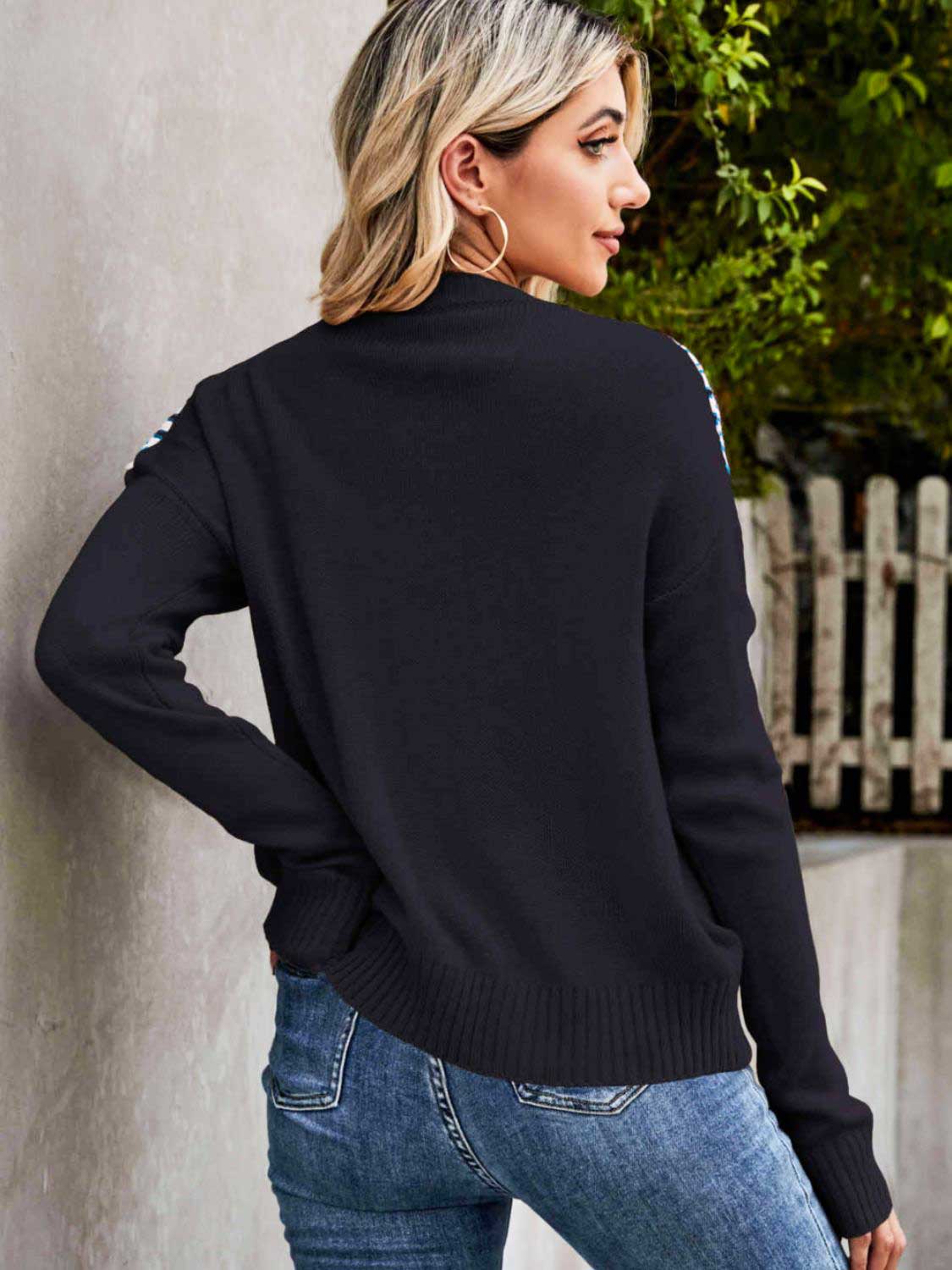 Geometric Ribbed Trim Round Neck Sweater