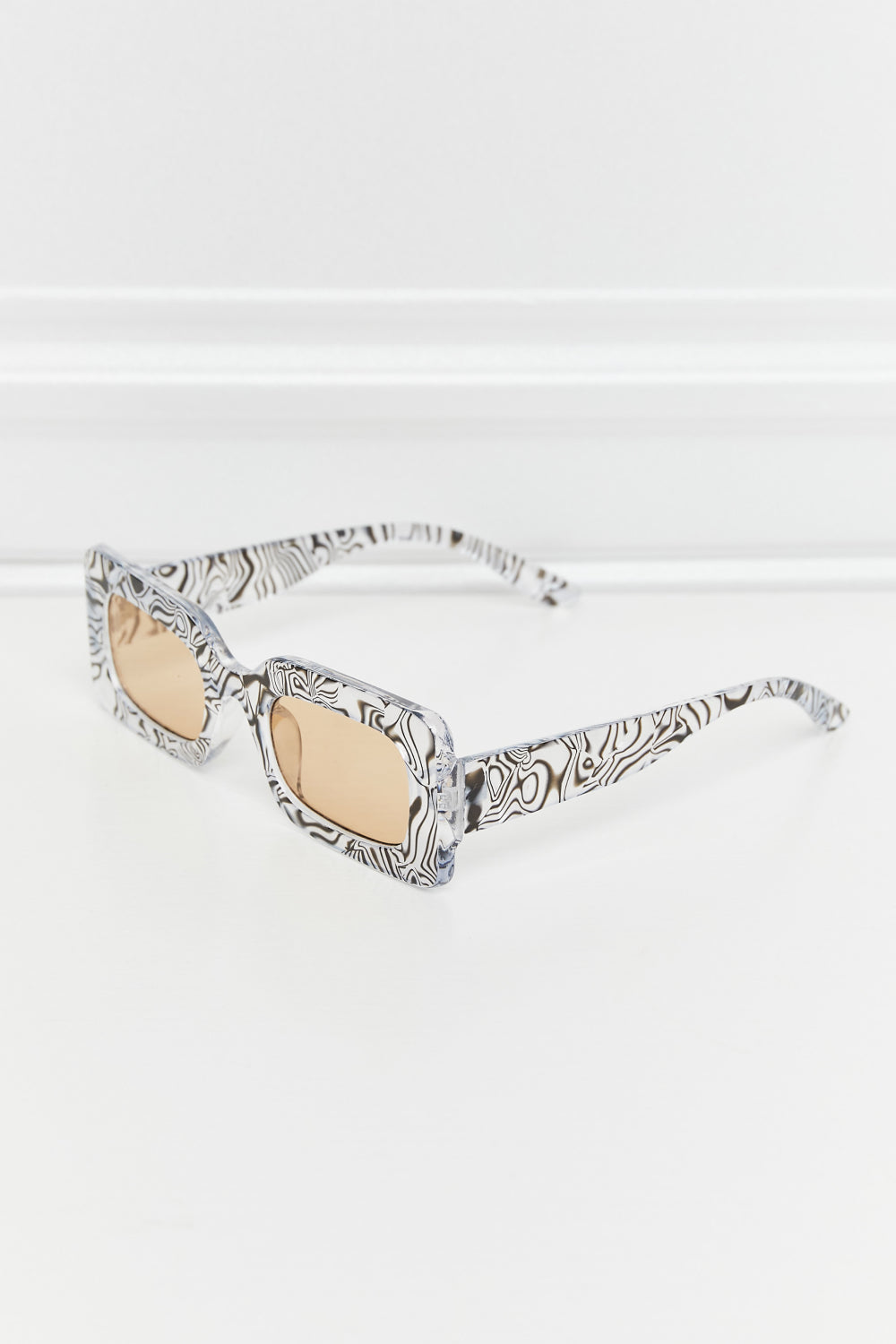Rechteckige Schildpatt-Sonnenbrille aus Polycarbonat