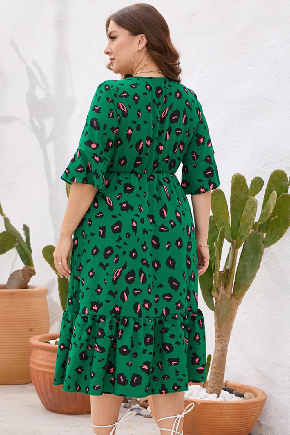 Robe imprimée grande taille à manches évasées et col en V