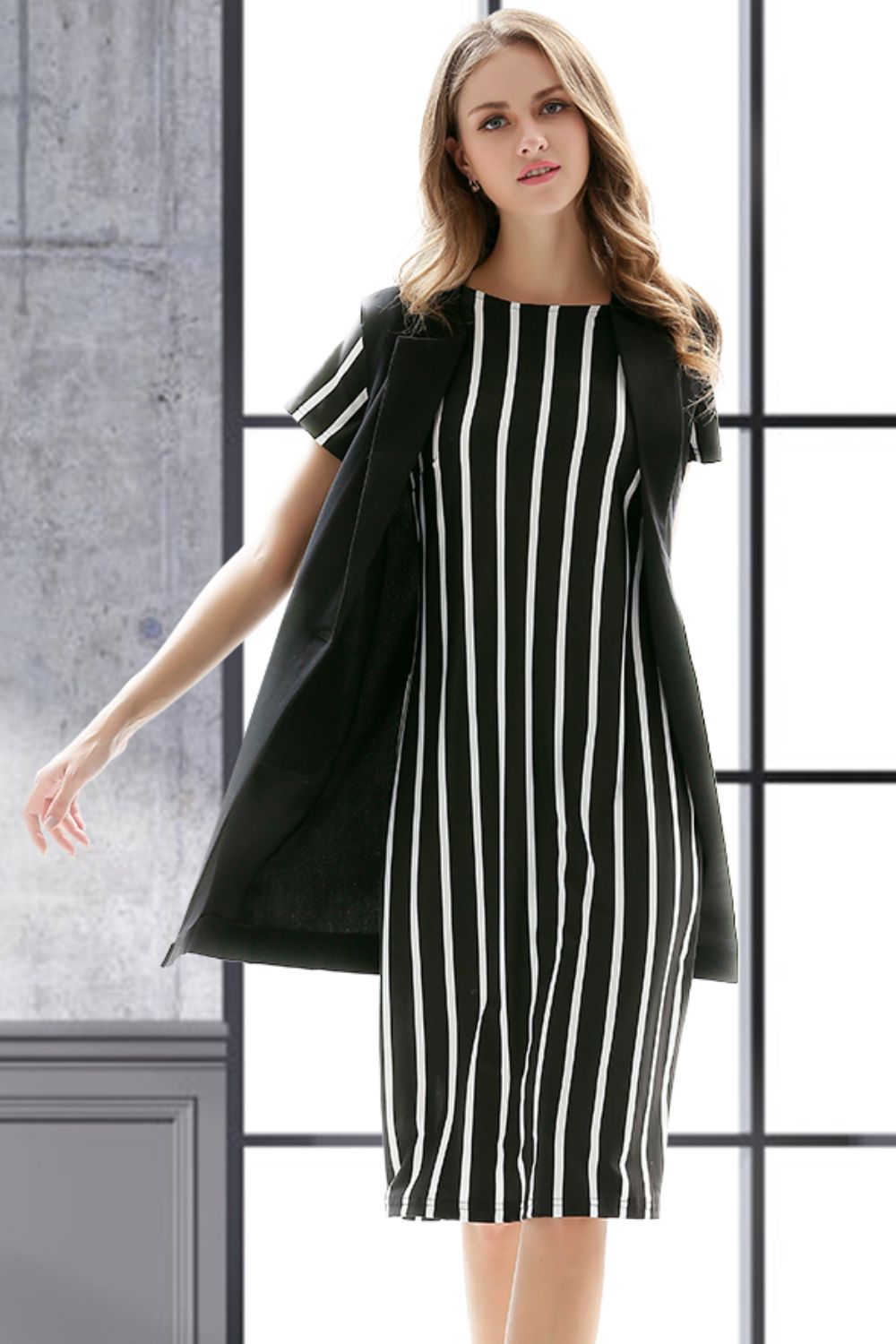 Ärmelloser Longline-Blazer mit einem Knopf