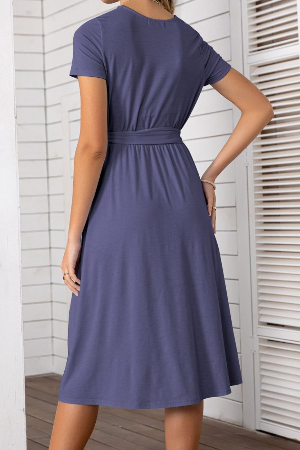 Robe t-shirt ceinturée avec poches