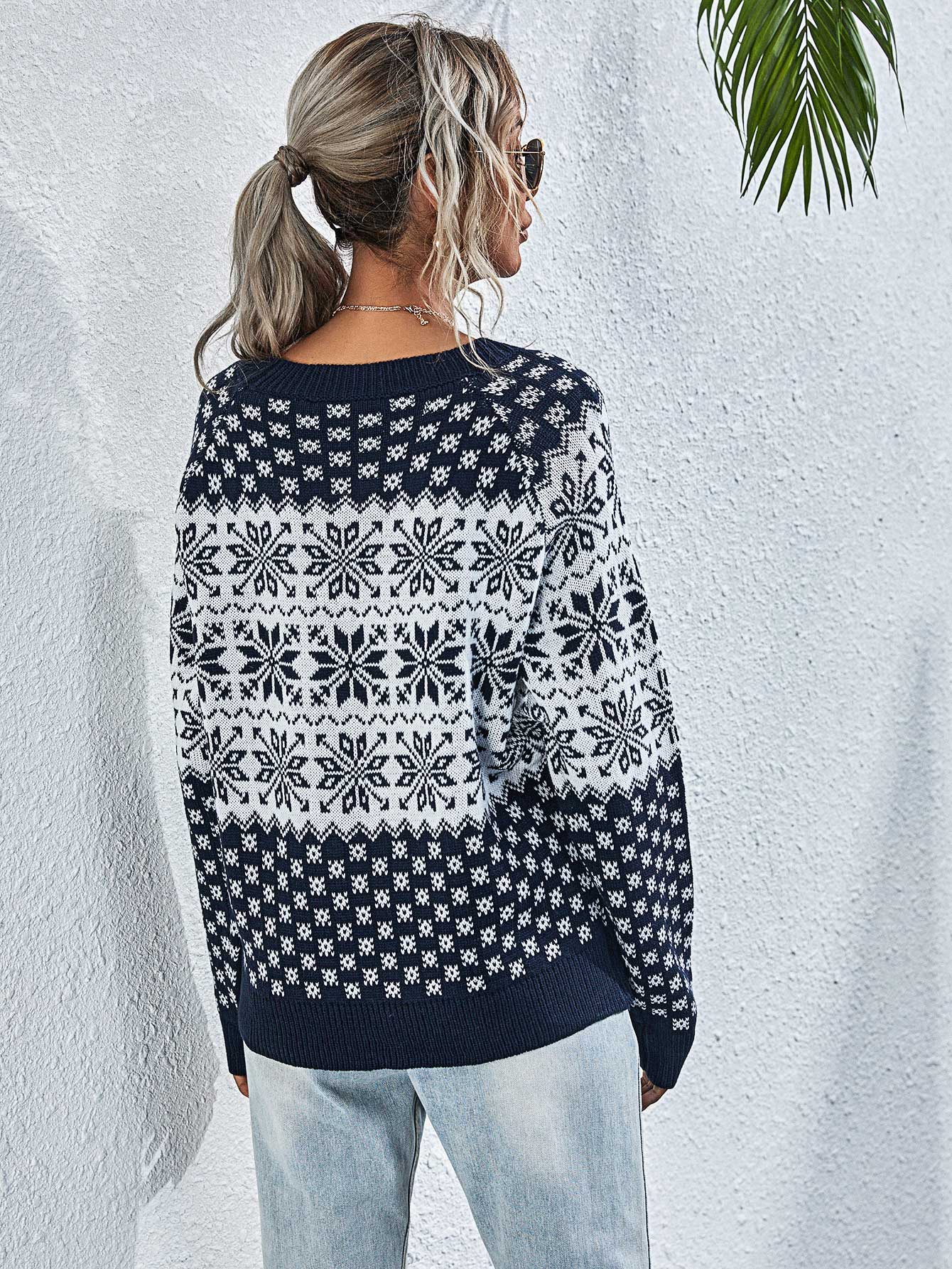 Snowflake Print Raglan Sleeve Sweater