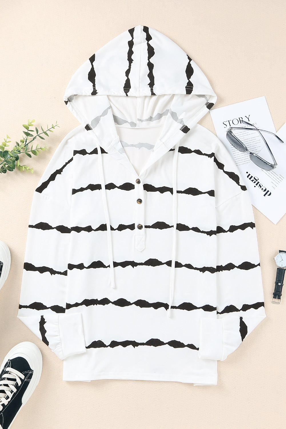Gestreifter Hoodie mit halbhohem Knopf und Kordelzug