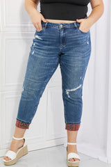 Jean boyfriend taille mi-haute Judy Blue Gina à revers et patchs cachemire