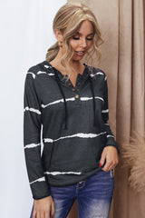 Henley-Hoodie mit Batikmuster
