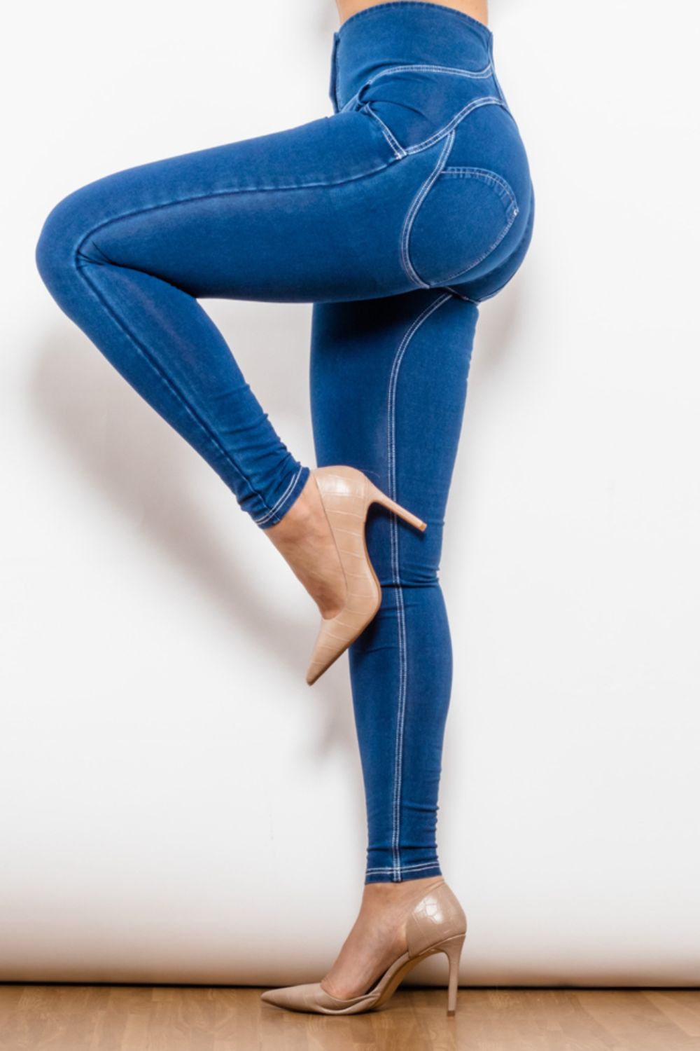 Jean long skinny taille haute boutonné