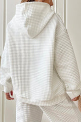 Weißer MERRY BRIGHT Kapuzenpullover mit Gitterstruktur und Grafik