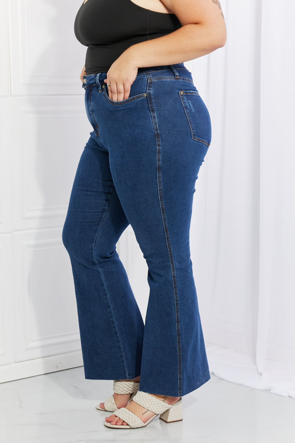 Judy Blue Ava - Jean taille haute effet évasé gainant le ventre