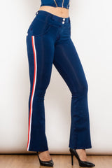 Bootcut-Jeans mit seitlichen Streifen und Knöpfen