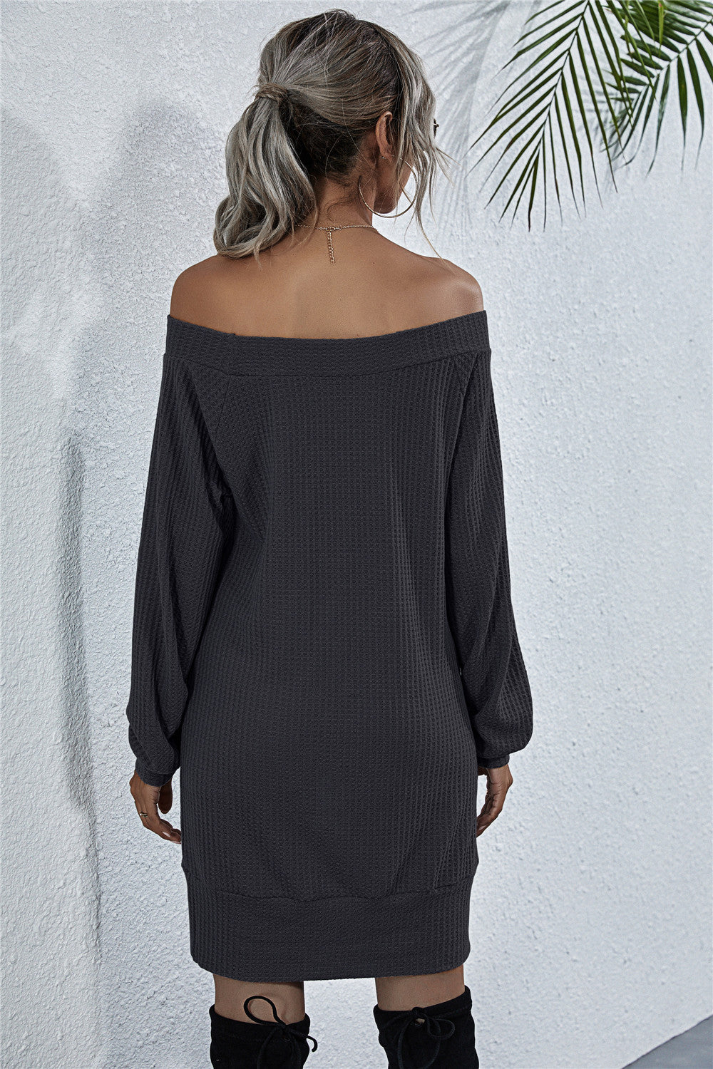 Mini-robe à col bateau en maille gaufrée