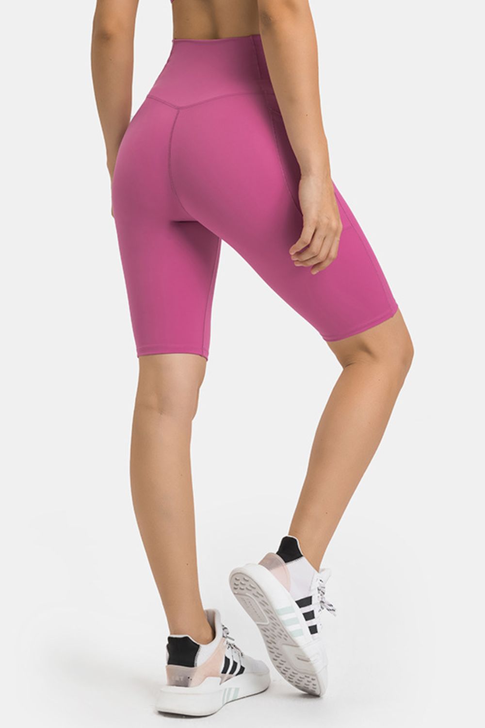 Bikershorts mit hoher Taille und Taschen