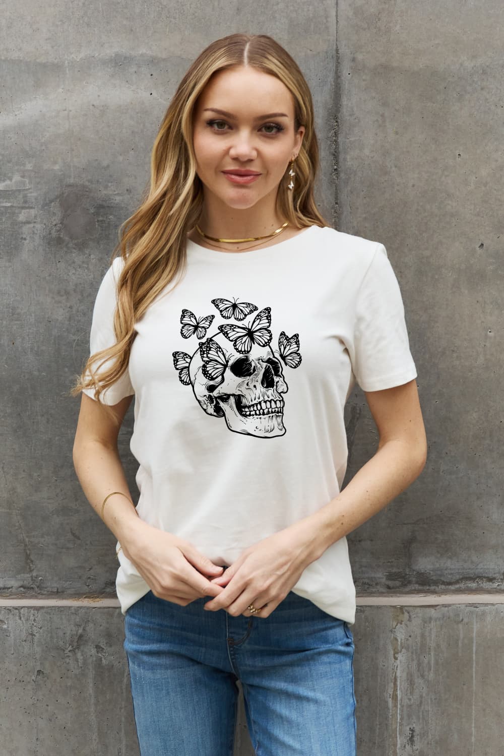 T-shirt en coton à motif papillon et tête de mort Simply Love