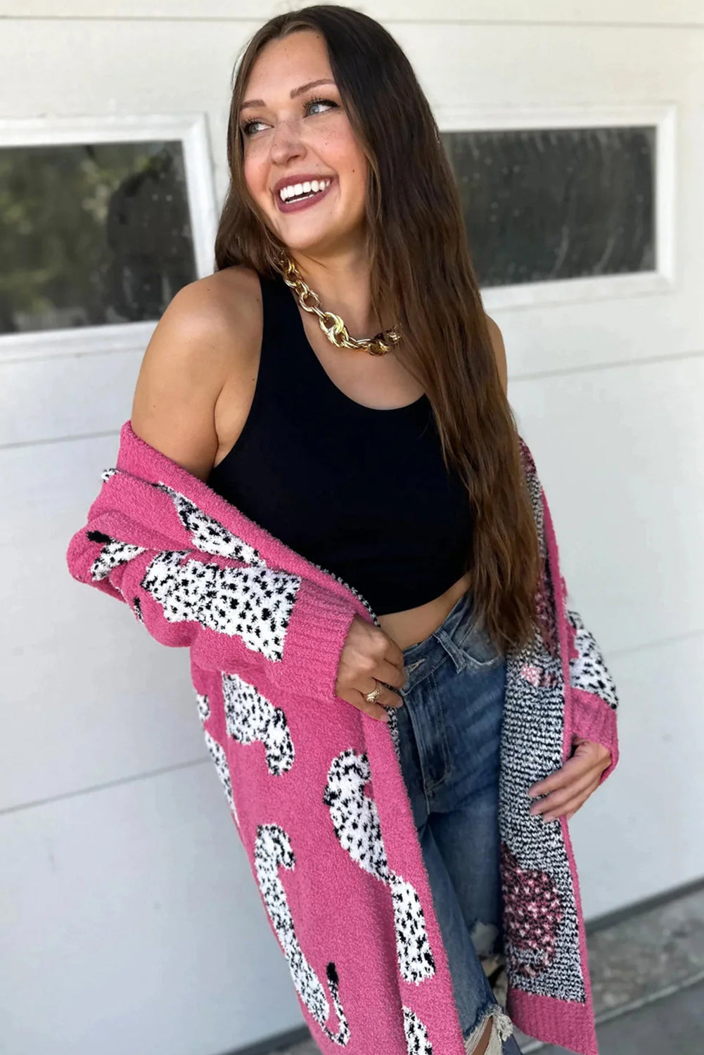 Rosarote Strickjacke mit offener Vorderseite und Animalprint