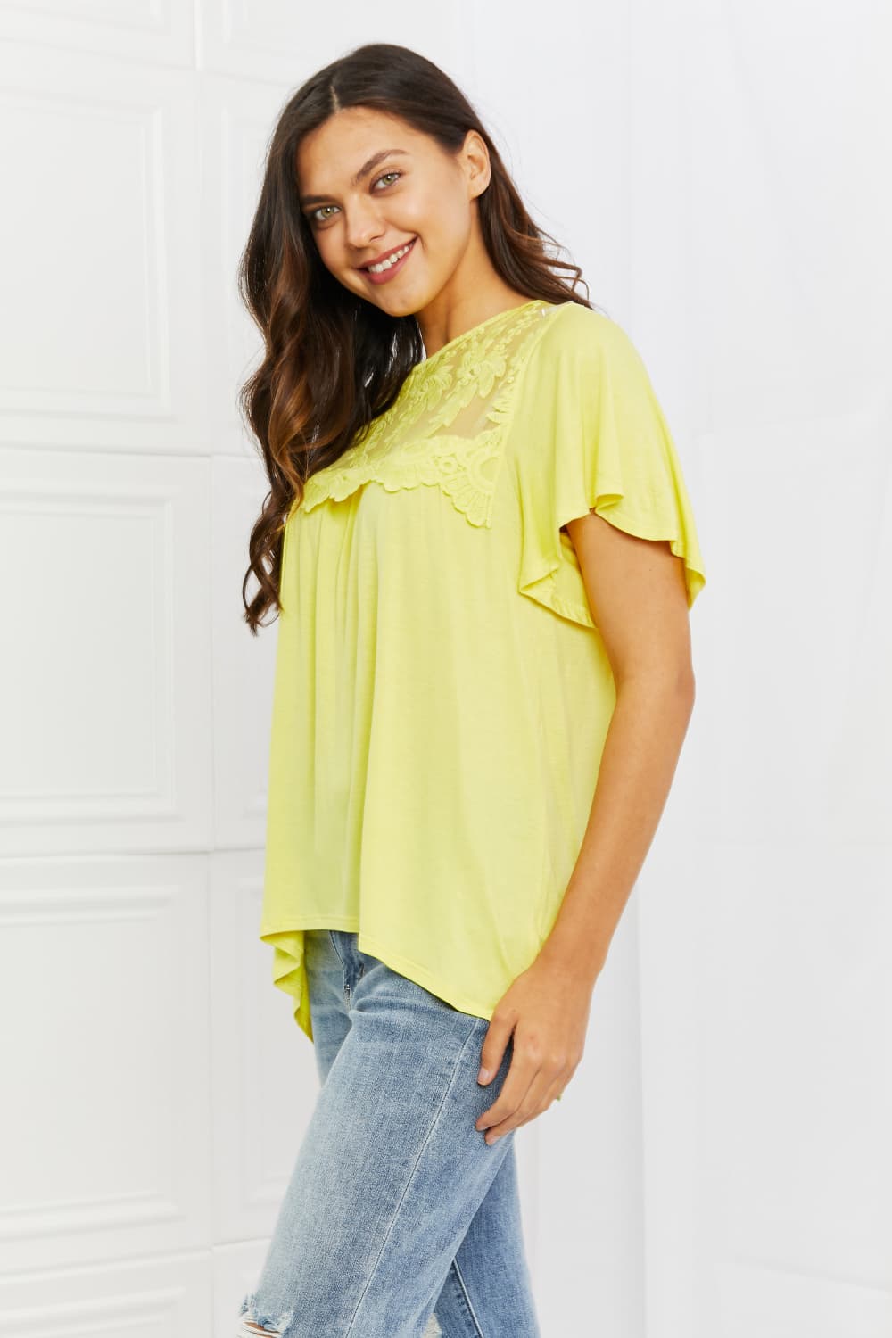 Haut brodé en dentelle grande taille Culture Code Ready To Go en mousse jaune