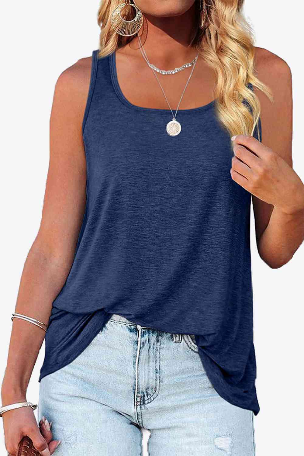 Tanktop mit abgerundetem Saum und quadratischem Ausschnitt