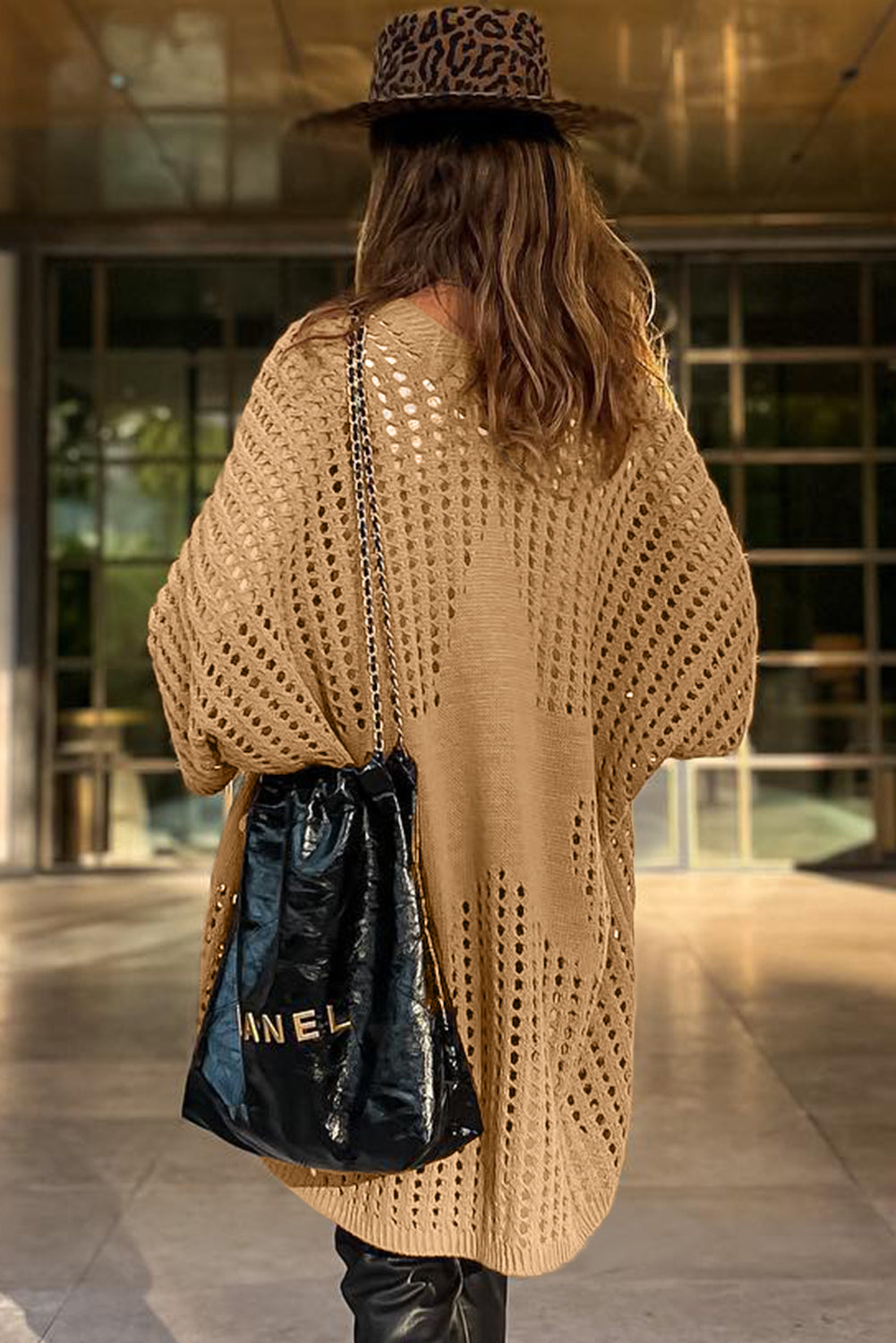Kamelfarbener Pointelle-Strickcardigan mit offener Vorderseite und Tasche