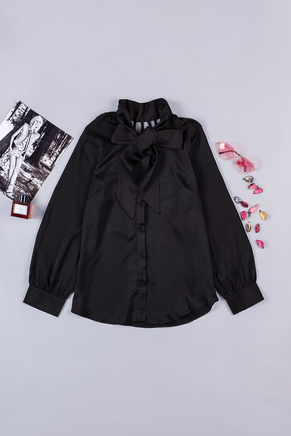 Chemise à col noué et bretelles dans le dos