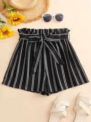 Gestreifte Shorts mit Bindegürtel