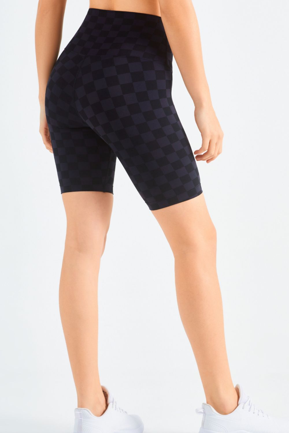 Karierte Bikershorts mit weiter Taille