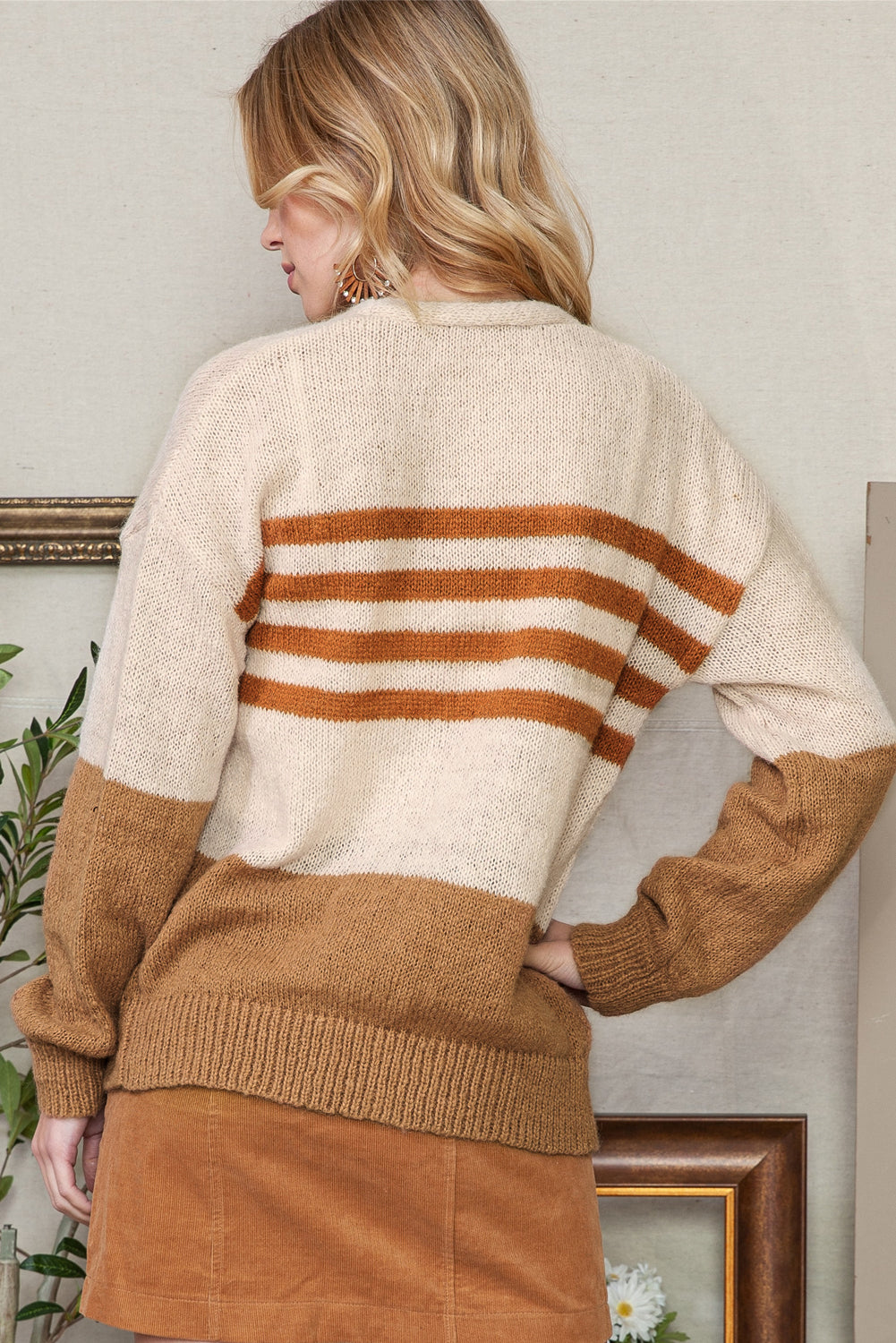 Kamelfarbener Cardigan mit Farbblock-Streifen und offener Vorderseite