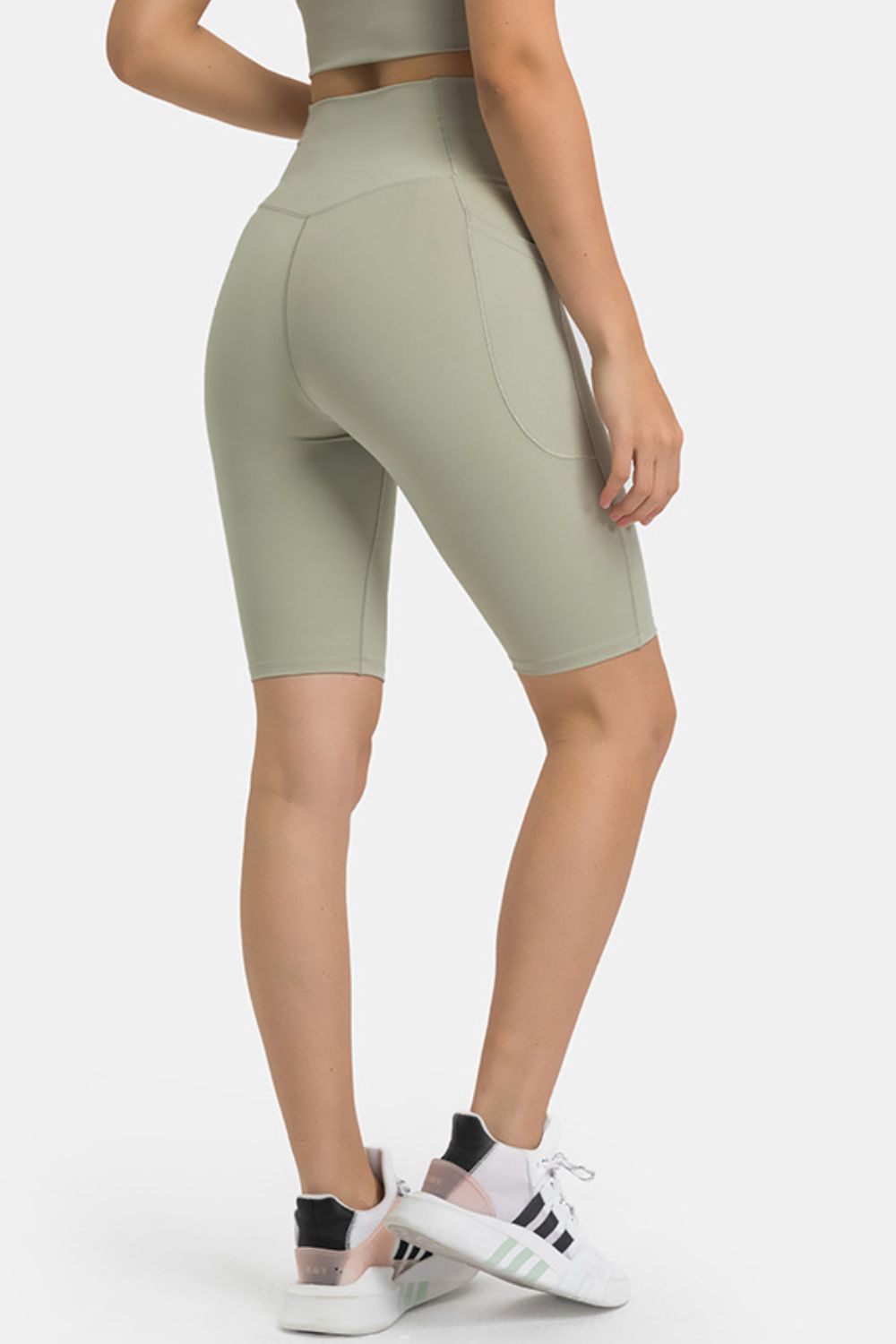 Bikershorts mit hoher Taille und Taschen