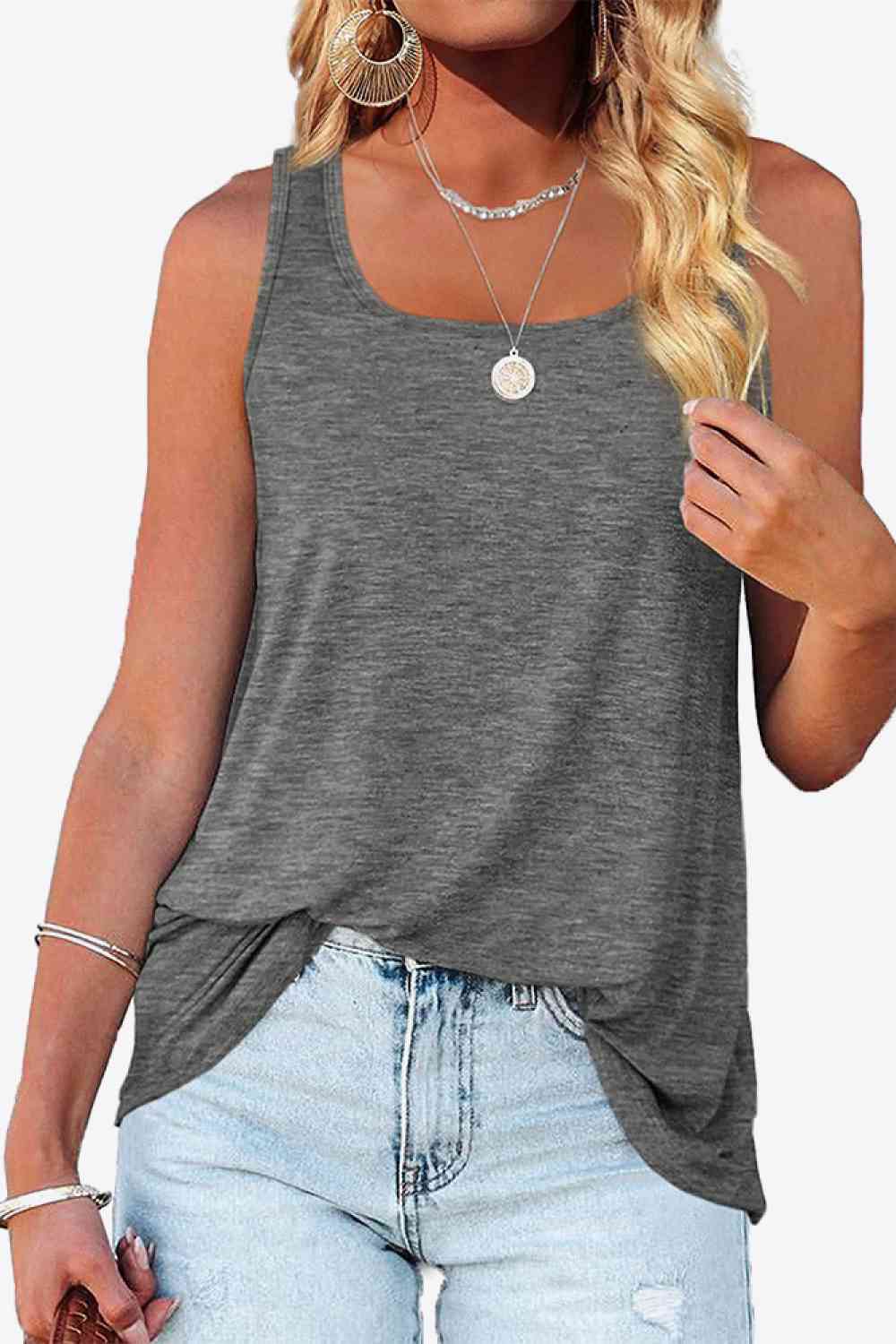 Tanktop mit abgerundetem Saum und quadratischem Ausschnitt