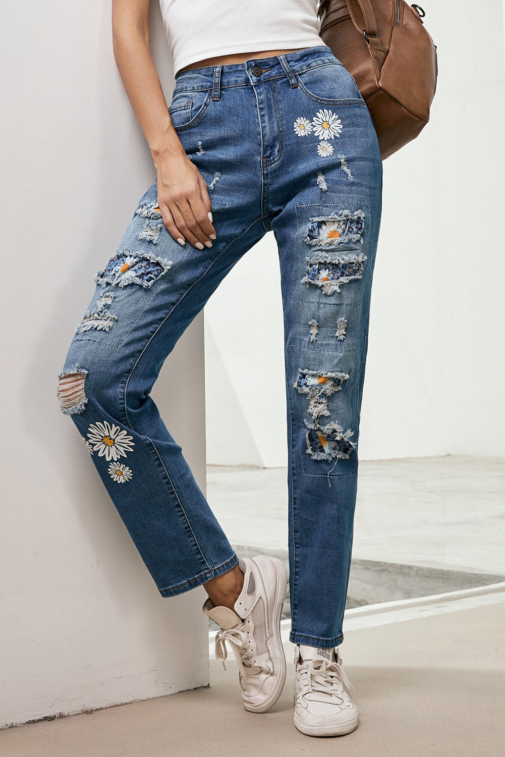 Jean boyfriend vieilli avec patch imprimé