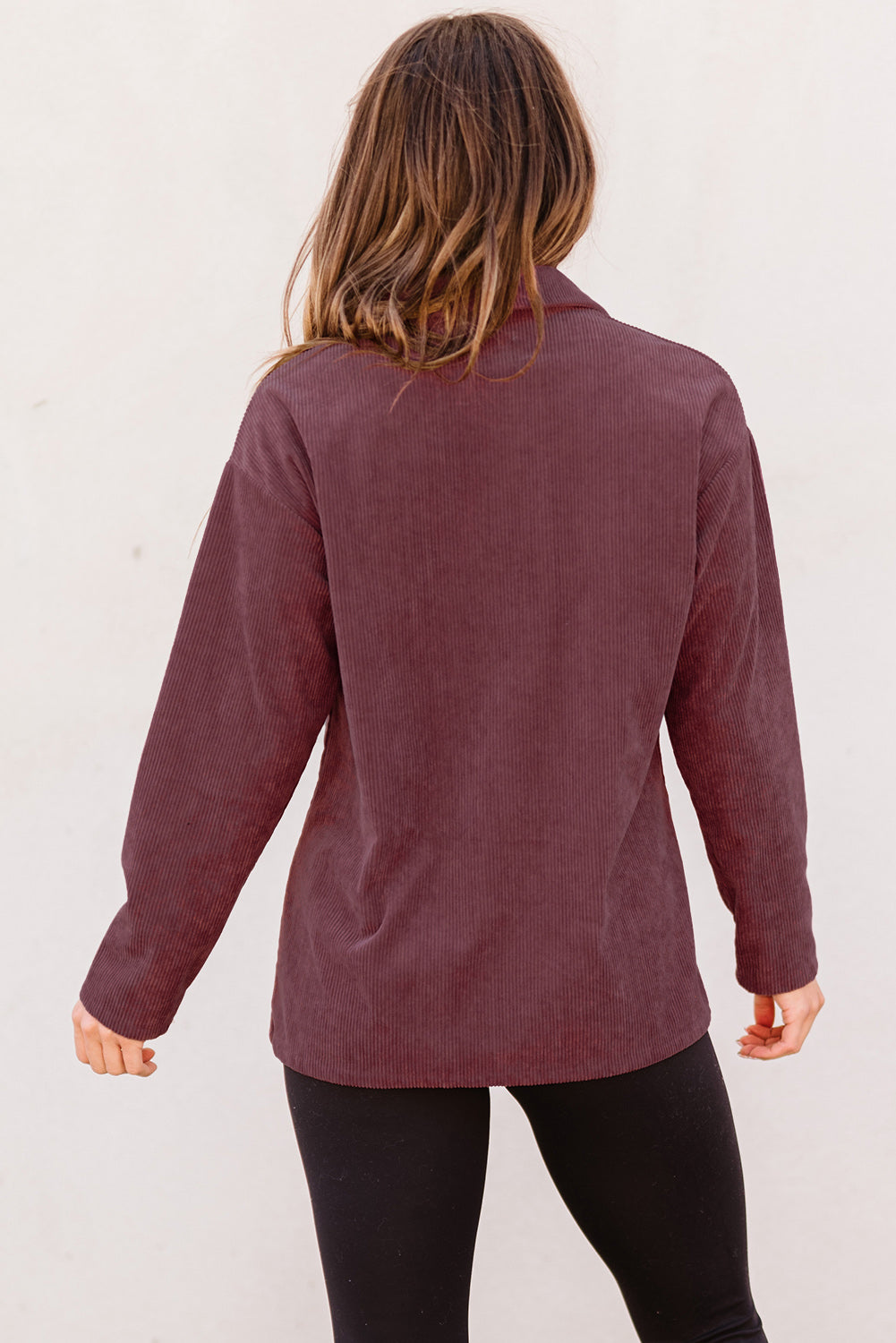 Chemise texturée côtelée à boutons et poches