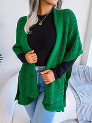 Strickjacke mit horizontaler Rippung und offenem Schlitz vorne