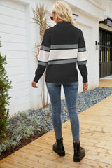 Rippstrickpullover mit Viertelreißverschluss und Kragen