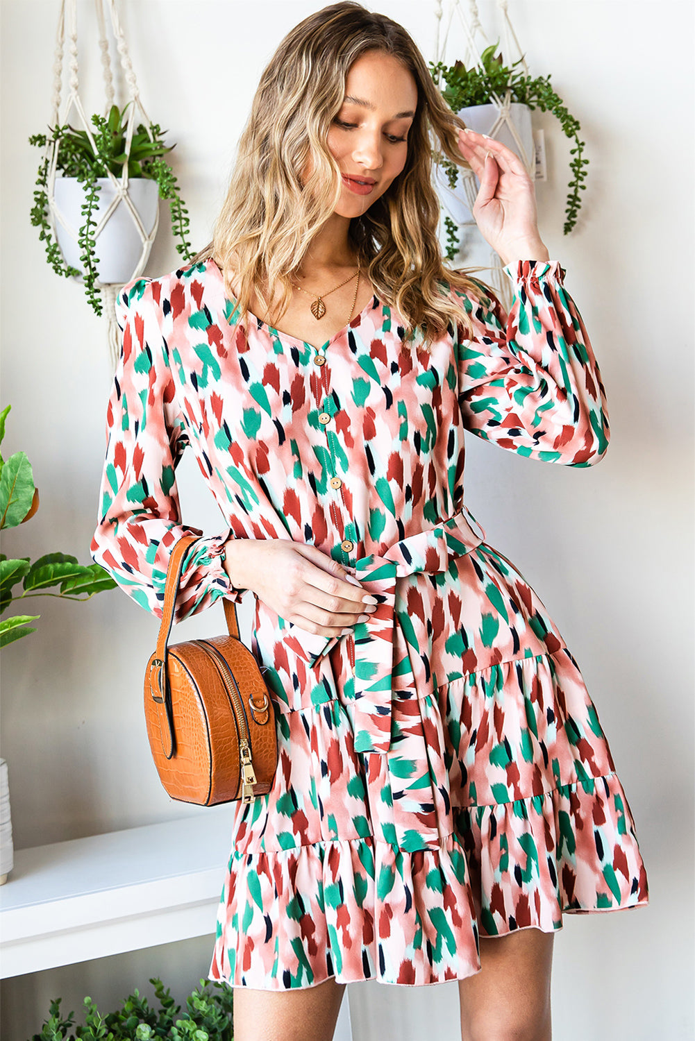 Robe imprimée à col en V et manches longues à volants