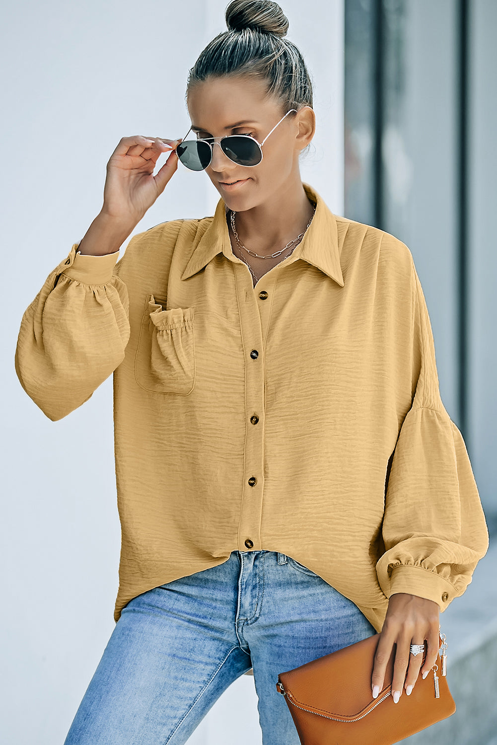 Chemise texturée à volants avec poche poitrine