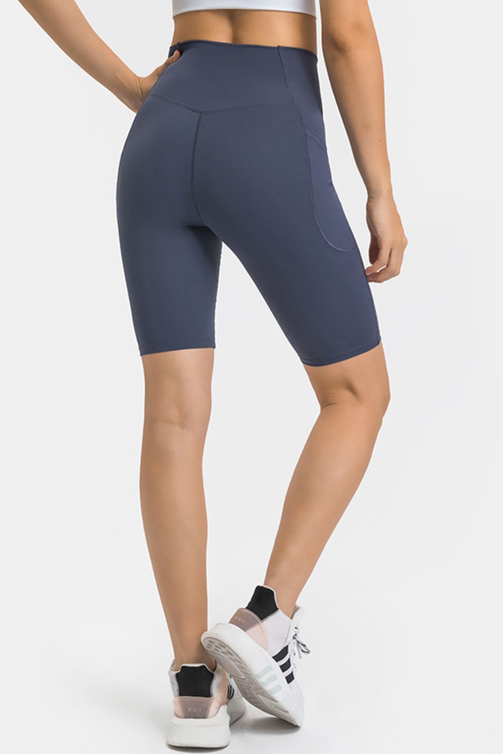 Bikershorts mit hoher Taille und Taschen
