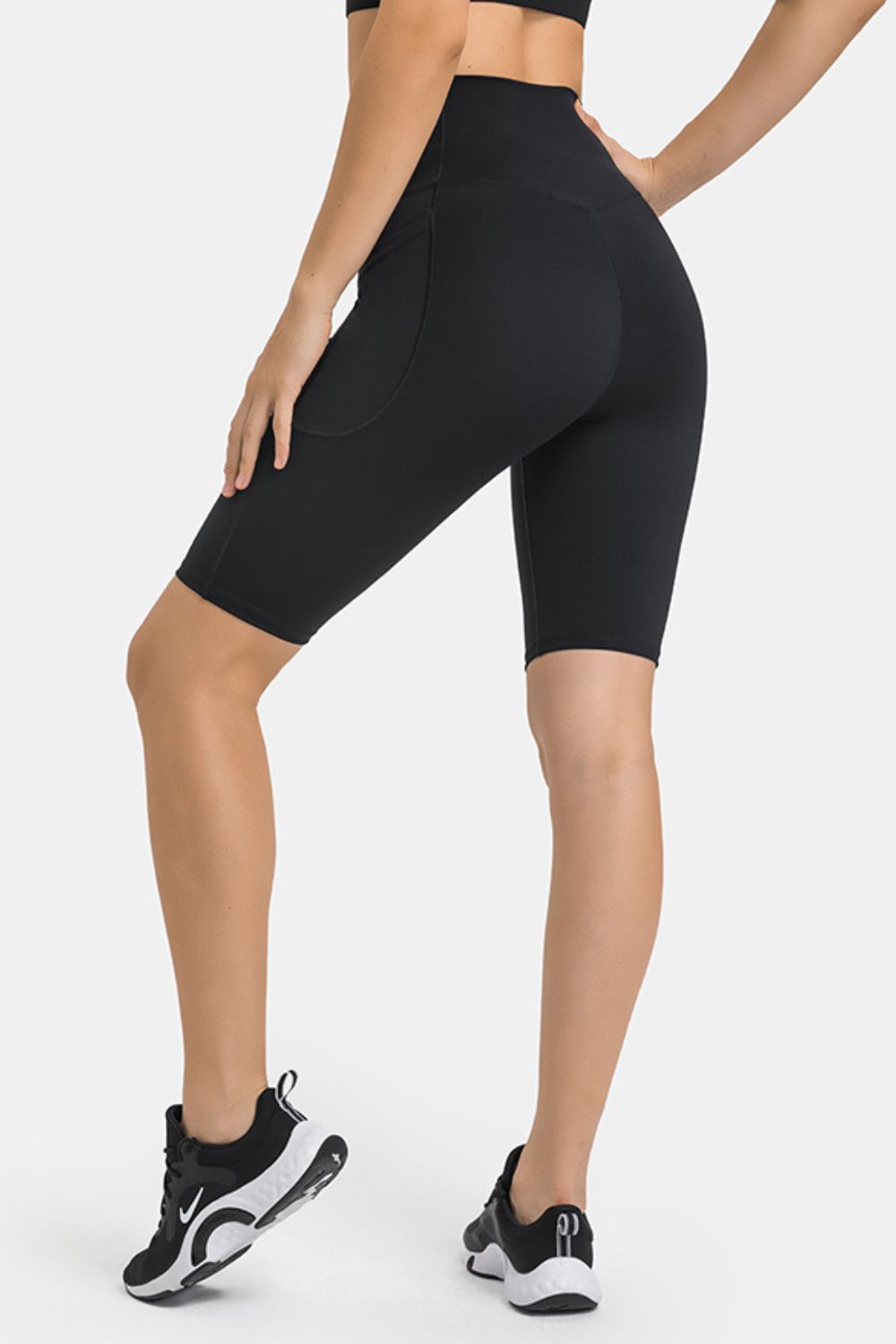 Bikershorts mit hoher Taille und Taschen
