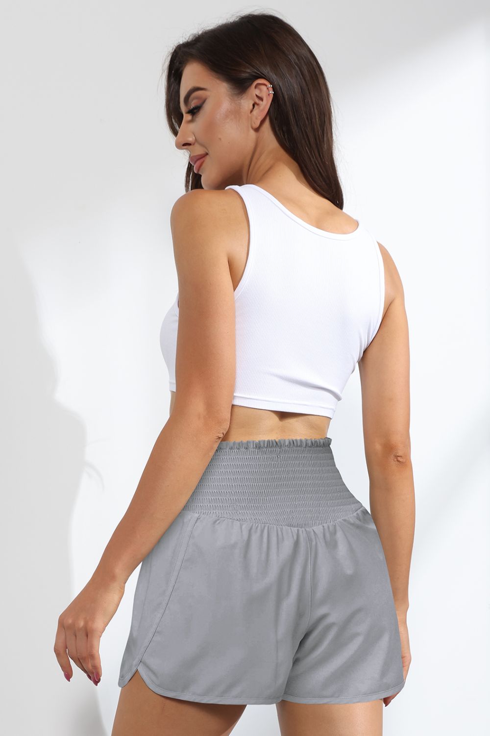 Shorts mit gesmoktem Paperbag-Bund
