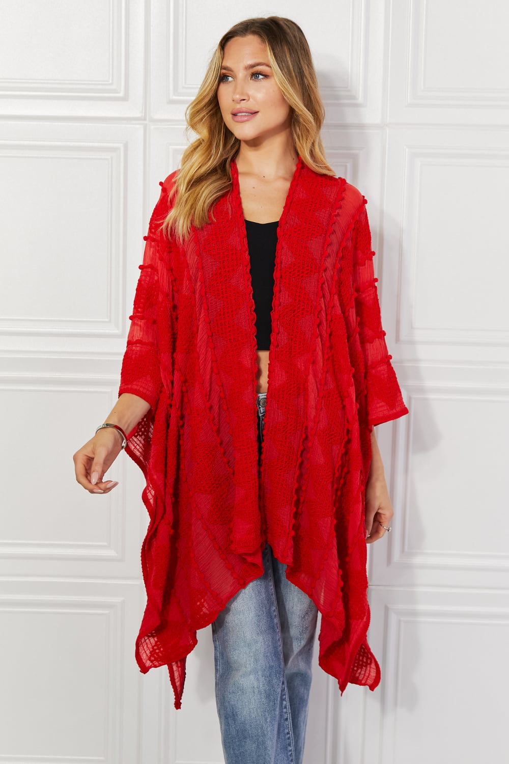 Justin Taylor – Asymmetrischer Poncho-Cardigan mit Pom-Poms in Rot