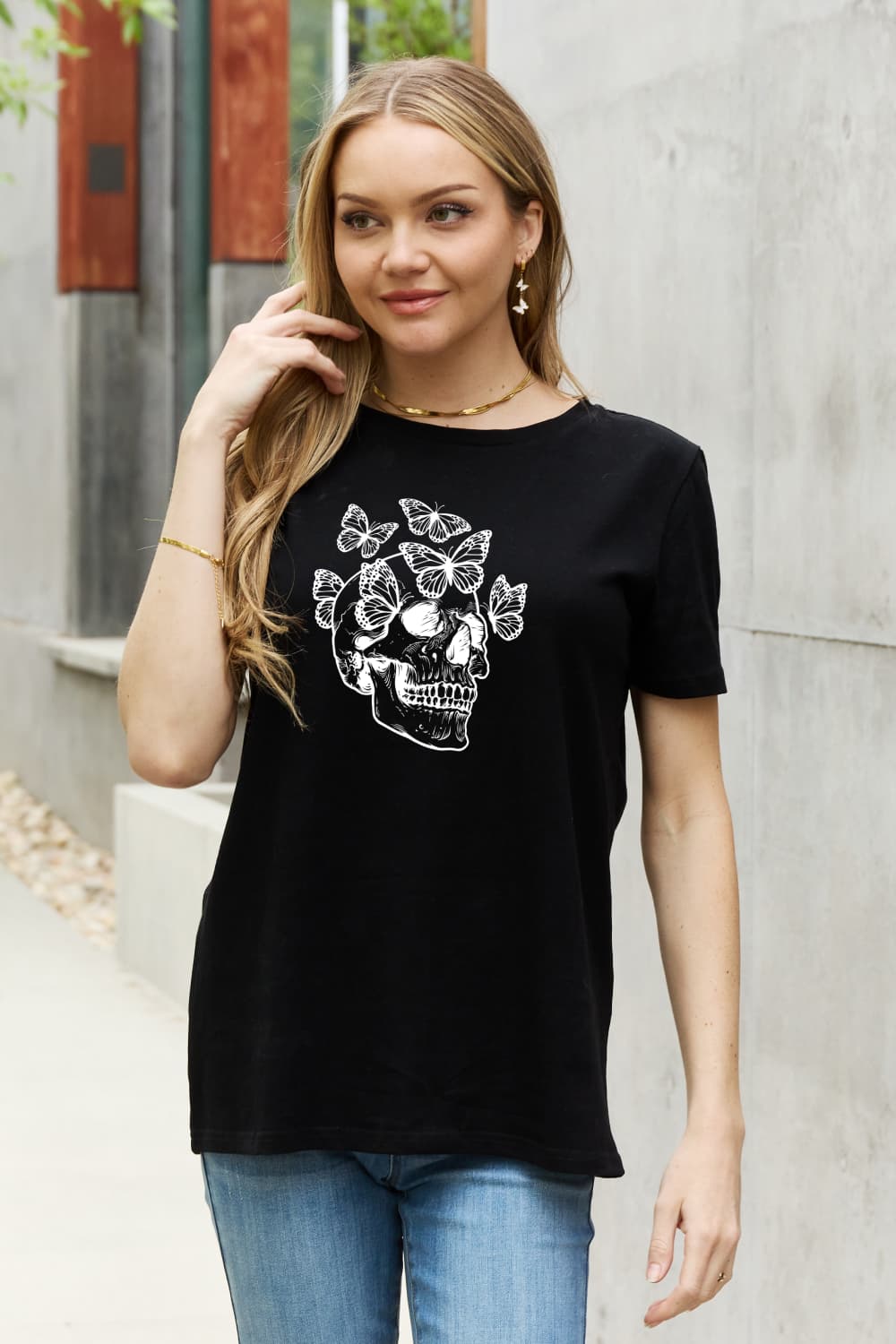 T-shirt en coton à motif papillon et tête de mort Simply Love