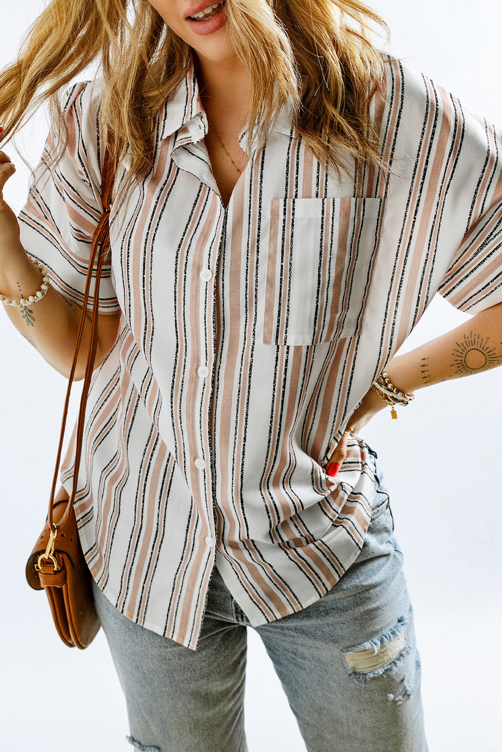 Chemise rayée à manches courtes avec poche poitrine