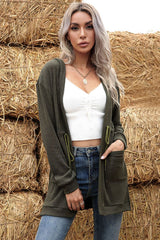 Strickjacke mit offener Vorderseite und Schlitz