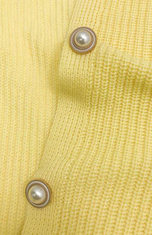 Lässiger, lockerer Strick-Cardigan in Bonbonfarbe mit Knöpfen 