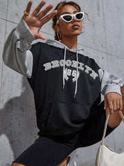 Damen-Kapuzenpullover mit Farbblock-Print und Buchstaben 
