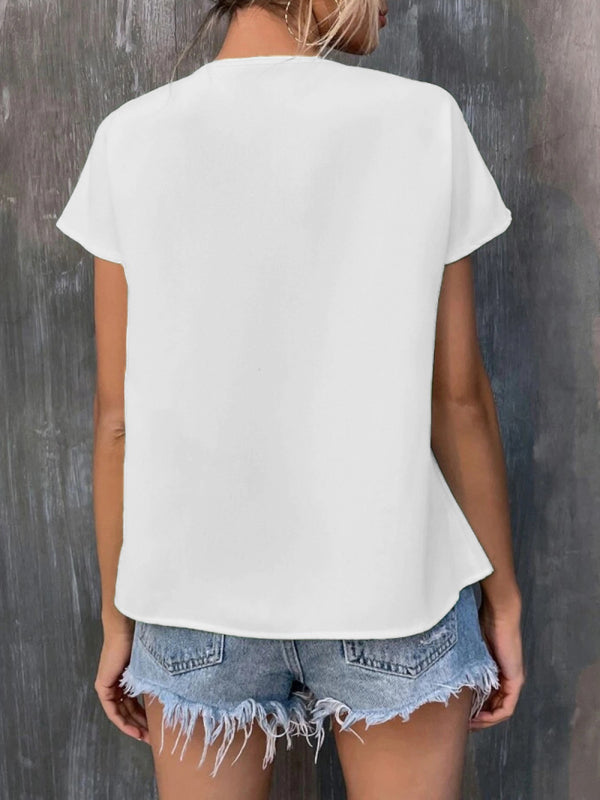 Chemise à manches chauve-souris avec col noué et pompons brodés 