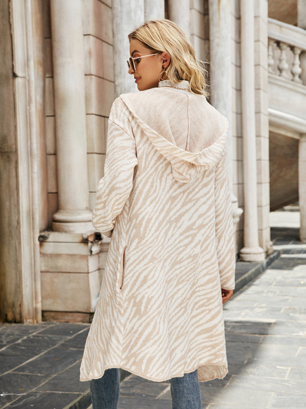 Damen-Strickjacke mit Kapuze und Karomuster 