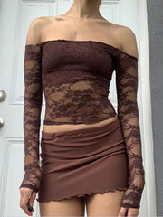 haut en tricot à une épaule en dentelle 